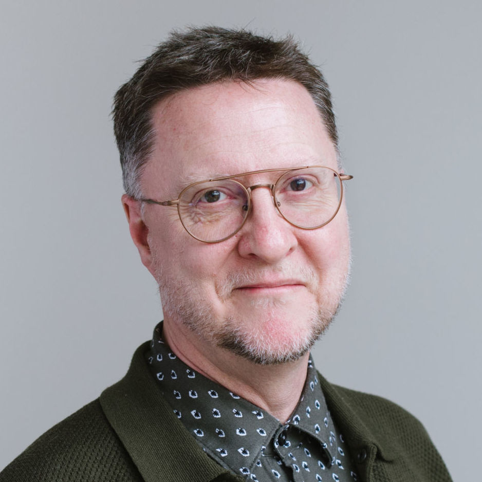 Warren Price's headshot